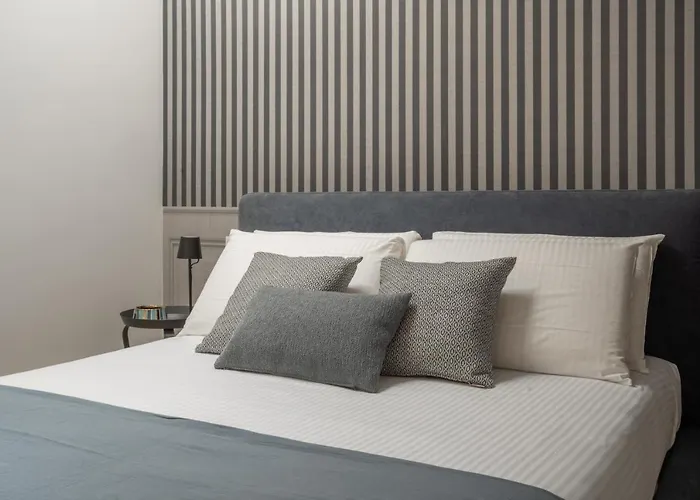 Апартаменты Santa Croce Design R&r *