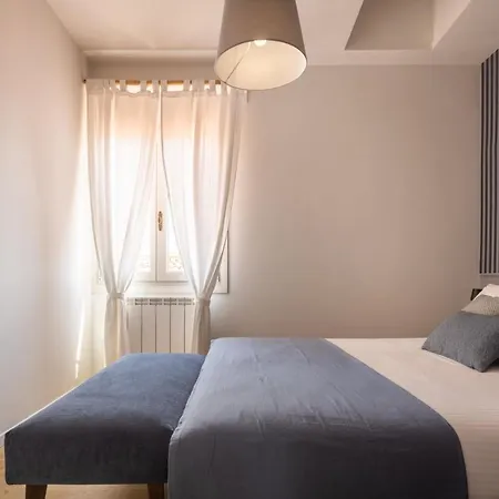 Santa Croce Design R&r Апартаменты *